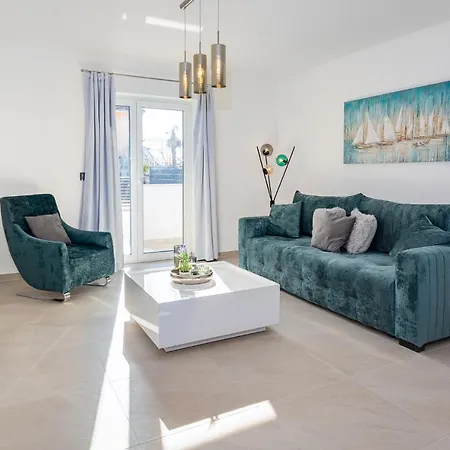 Villa Sogi Biograd Na Moru Exteriör bild
